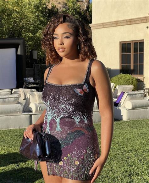 jordyn woods nipple|Jordyn Woods poses topless in Mexico